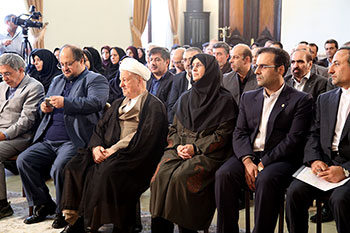 دیدار آیتالله هاشمی رفسنجانی با رییس، معاونان و مدیران سازمان ملی استاندارد ایران دیدار آیتالله هاشمی رفسنجانی با رییس، معاونان و مدیران سازمان ملی استاندارد ایران